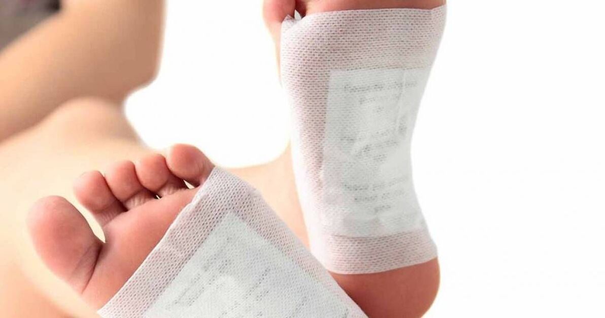 impacco per i piedi con perossido di idrogeno contro i funghi